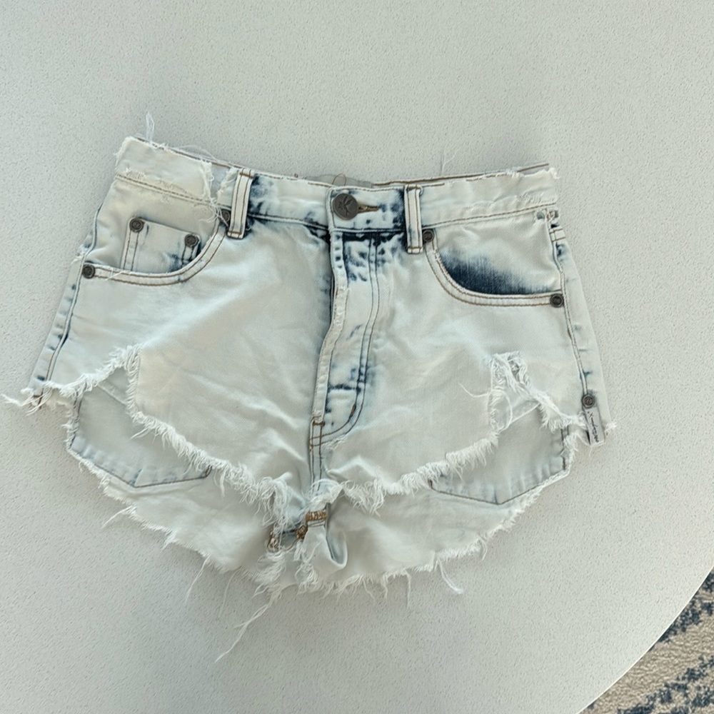 White Wash One Teaspoon